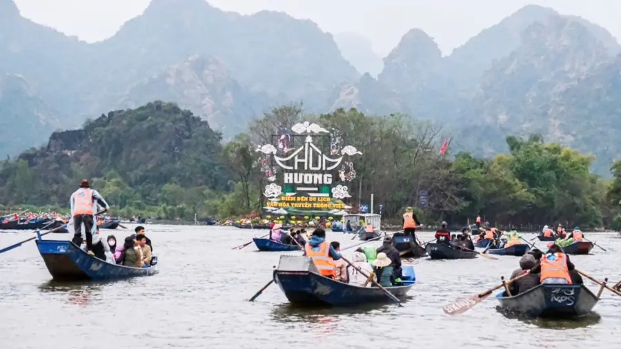 Trả lại cảnh quan Di tích Quốc gia đặc biệt chùa Hương